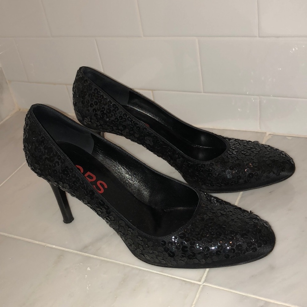Kors Michael Kors black satin sequin pumps. Sz 8.5
